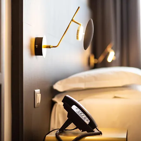 Отель The Cross