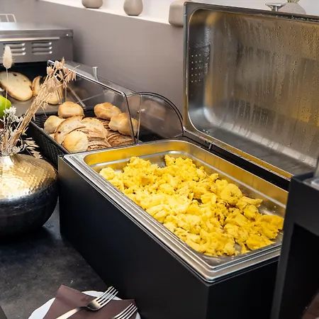 Отель The Cross