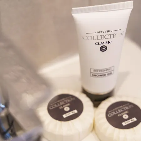 Отель The Cross 3*