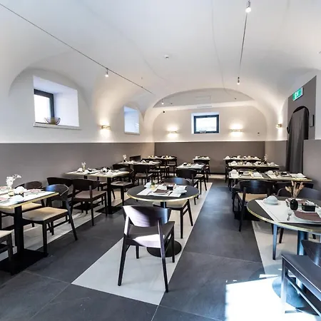 Hotell The Cross Rom