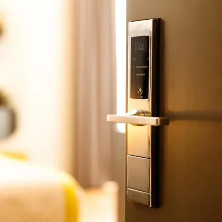 The Cross Hotell Rom