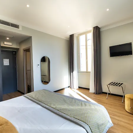Otel The Cross Roma